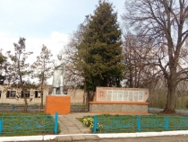 Братская могила в Кромском районе